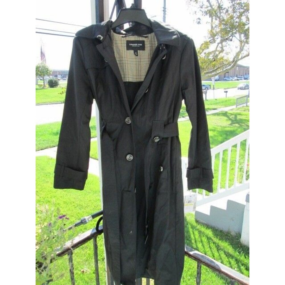 LONDON FOG BLACK COAT SIZE M NEW